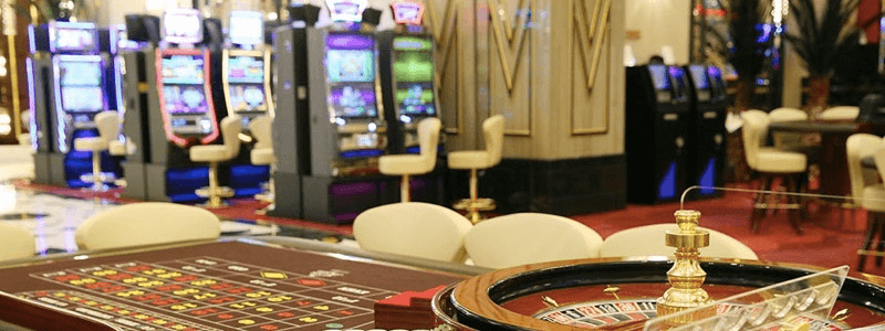 Почему люди играют в покер и игровые автоматы